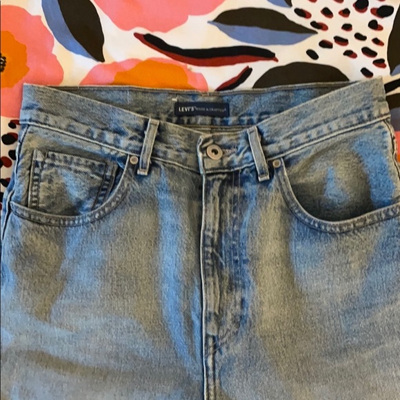 Levi’s Limited Edition Crop Cutout Jeans - Picture 7 of 10